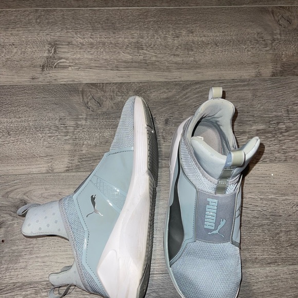 Puma shoes - Picture 3 of 7